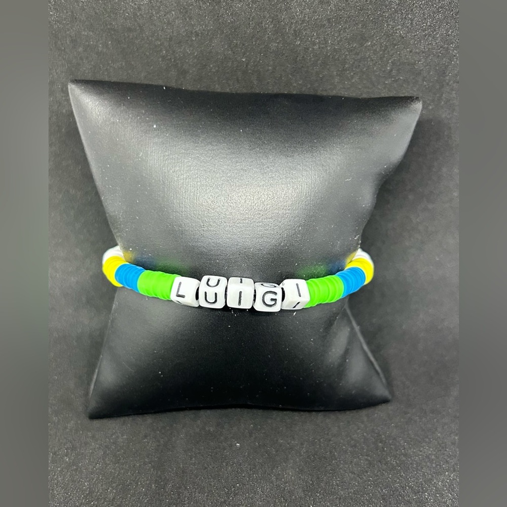 Luigi (Super Mario) Heishi Bracelet